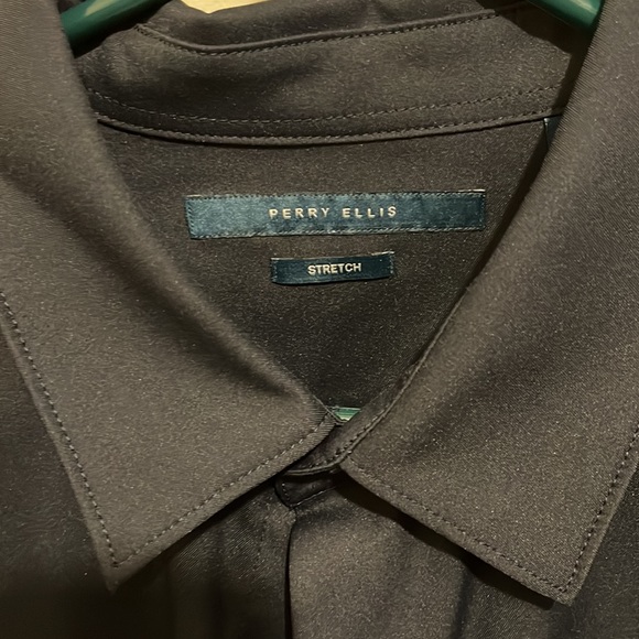 Perry Ellis Stretch Dress Shirt - Picture 2 of 4
